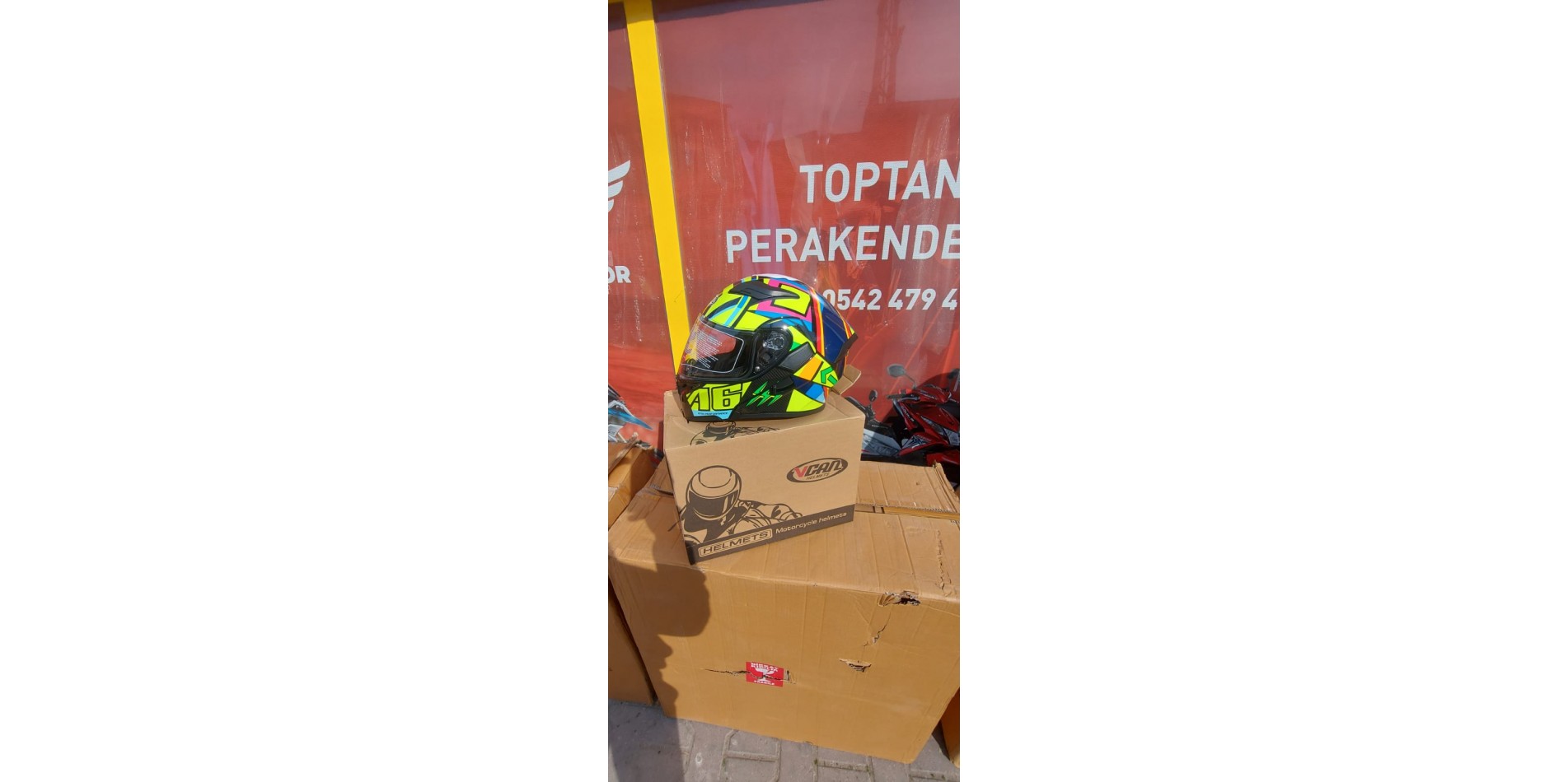 ÇENDEN AÇILIR KASK VİZÖRLÜ 1 NCİ KALİTE(L) VE (XL